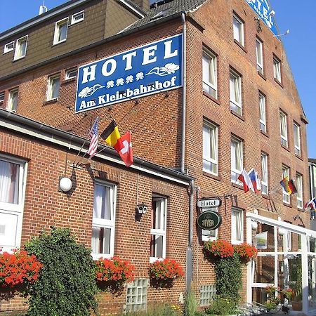 Hotel Am Kleinbahnhof Emden Exterior photo