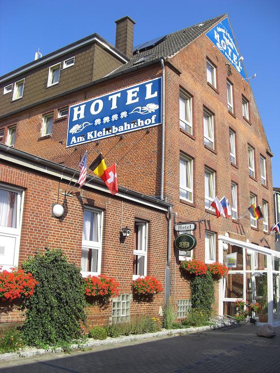 Hotel Am Kleinbahnhof Emden Exterior photo